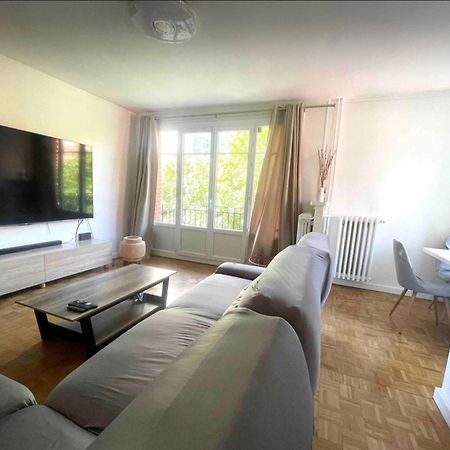 Modern 2 Bedroom Apartment Near Paris Metro, Giant Flat Screen Tv 85 Inches, Balcony, Free Parking Ivry-sur-Seine Buitenkant foto