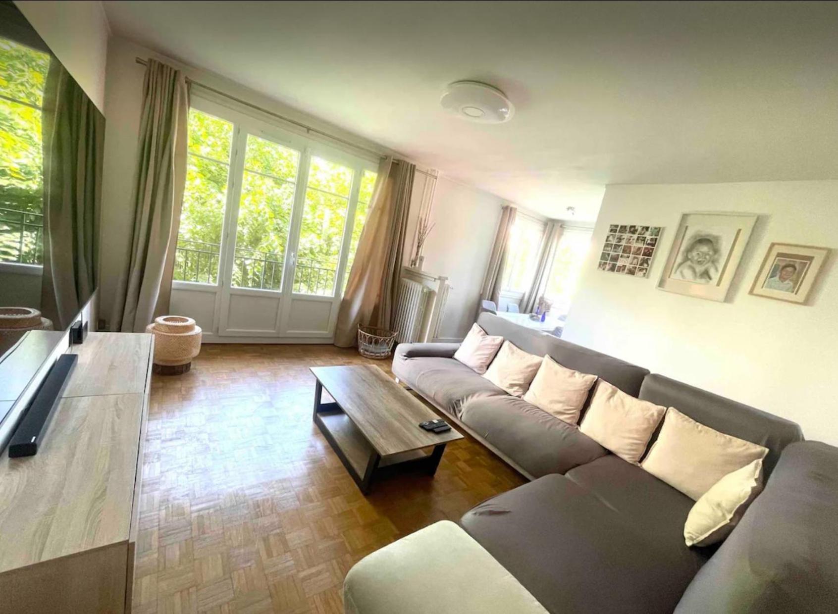 Modern 2 Bedroom Apartment Near Paris Metro, Giant Flat Screen Tv 85 Inches, Balcony, Free Parking Ivry-sur-Seine Buitenkant foto